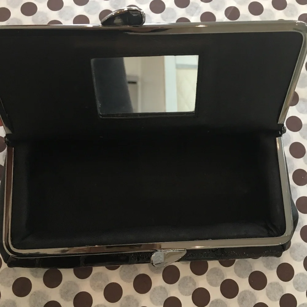 Wanlima  Lady’s Set Wallet & Cosmetic Bag Leather